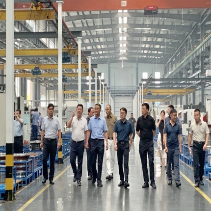 陜西省洛南縣縣委書記楊長江一行參觀泰隆傳動科技產業園